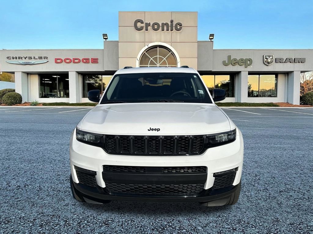 Used 2023 Jeep Grand Cherokee L Limited w/ Black Appearance Package image 8