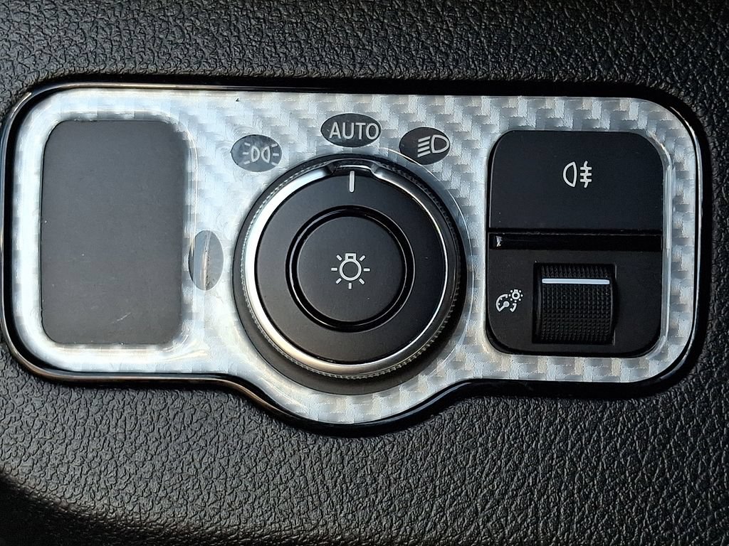 Used 2021 Mercedes-Benz Sprinter 2500 w/ Driver Convenience Package image 21
