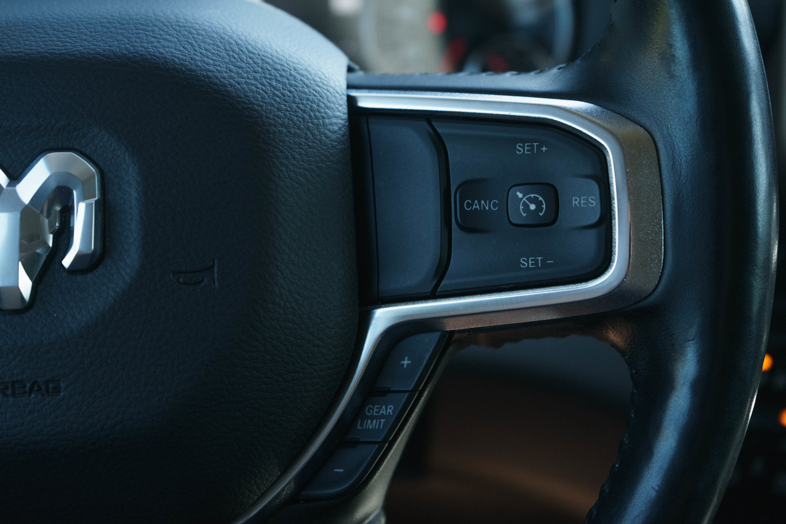 Used 2020 RAM 1500 Laramie AWD/4WD image 22