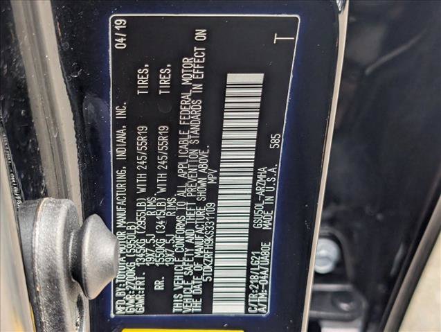 Used 2019 Toyota Highlander SE FWD image 25