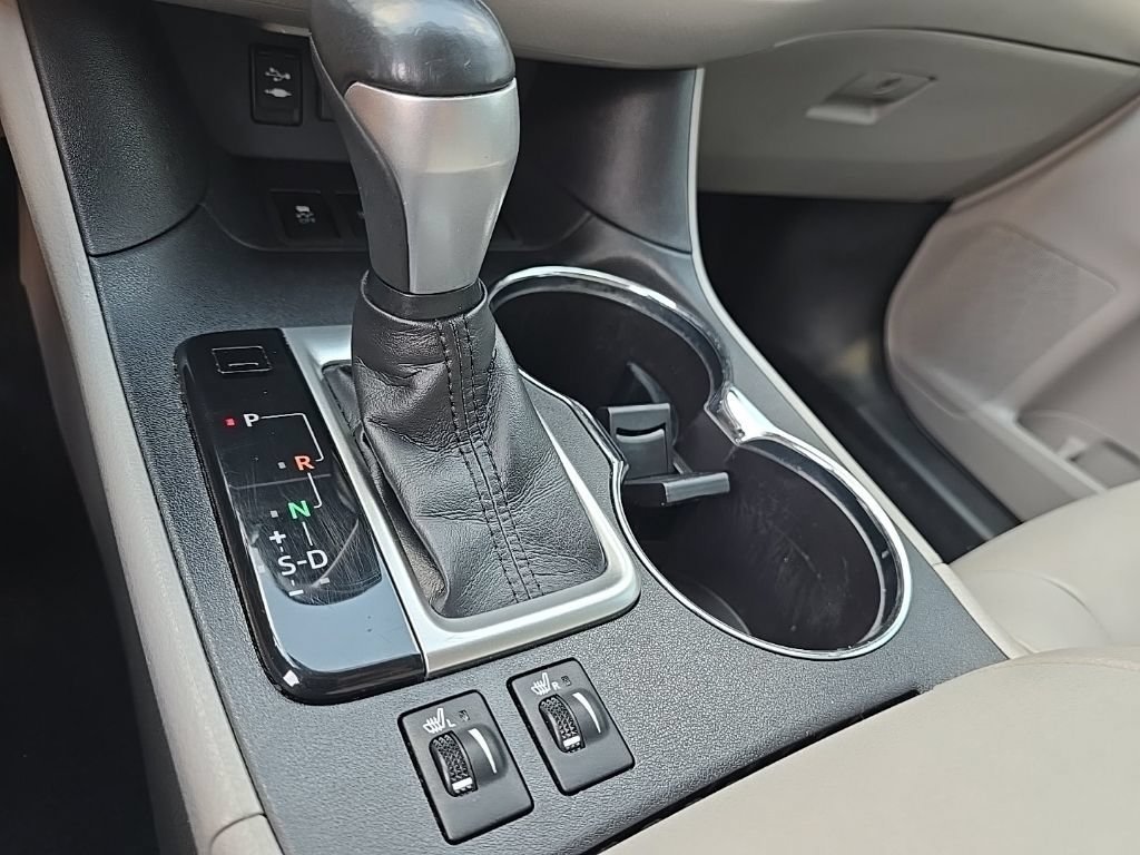 Used 2019 Toyota Highlander XLE AWD/4WD image 36