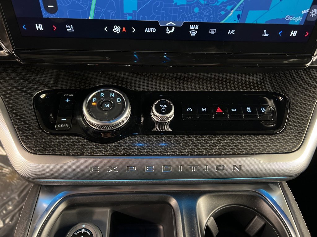 New 2026 Ford Expedition Platinum image 14