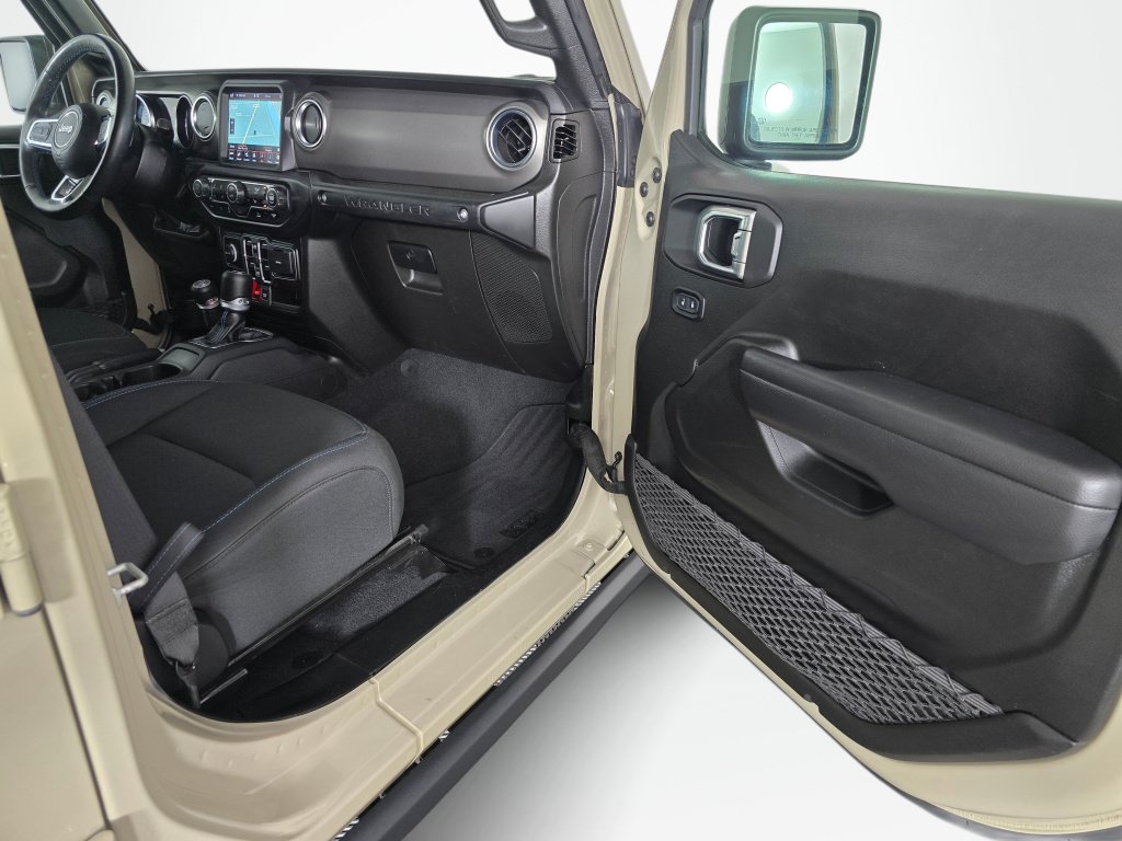 Used 2022 Jeep Wrangler Unlimited Rubicon 4xe w/ Cold Weather Group AWD/4WD image 43