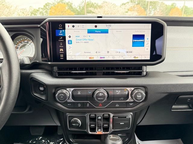 New 2026 Jeep Gladiator Sport image 18