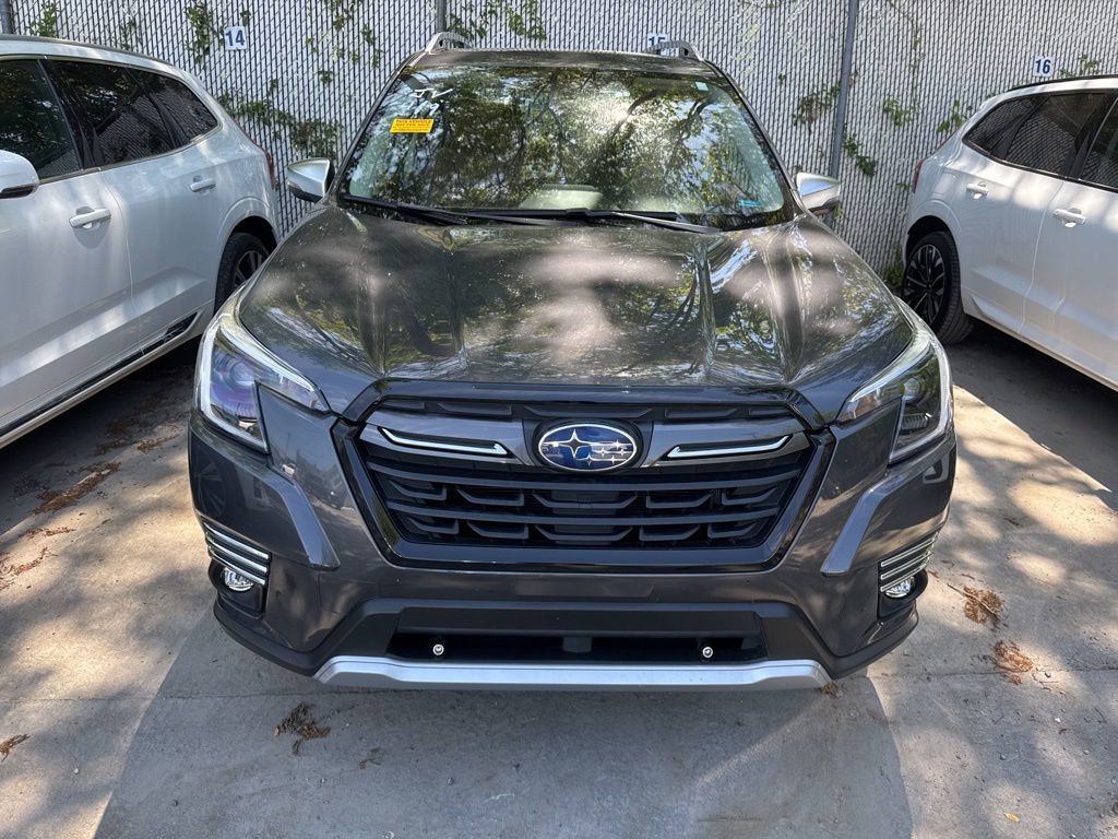 Used 2024 Subaru Forester Touring image 2