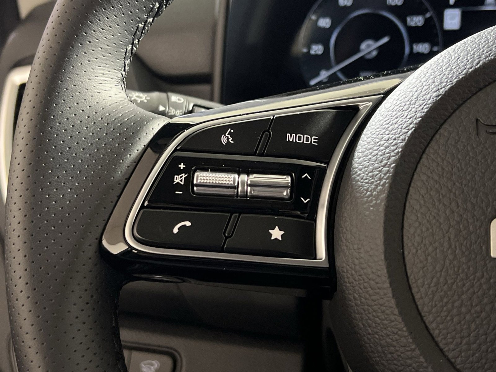 New 2026 Kia Seltos SX image 30