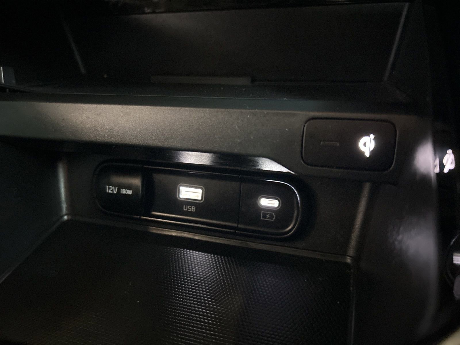 Used 2024 Kia Soul GT-Line image 24