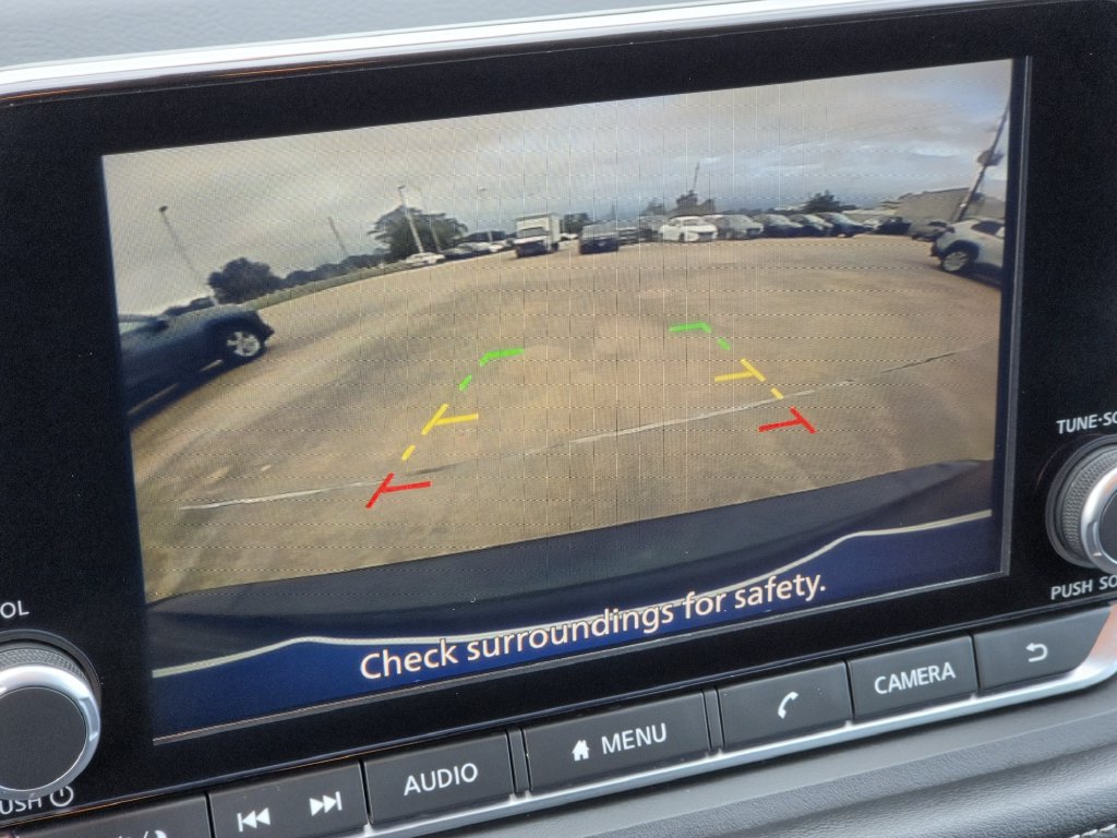 Used 2025 Nissan Rogue SV FWD image 18