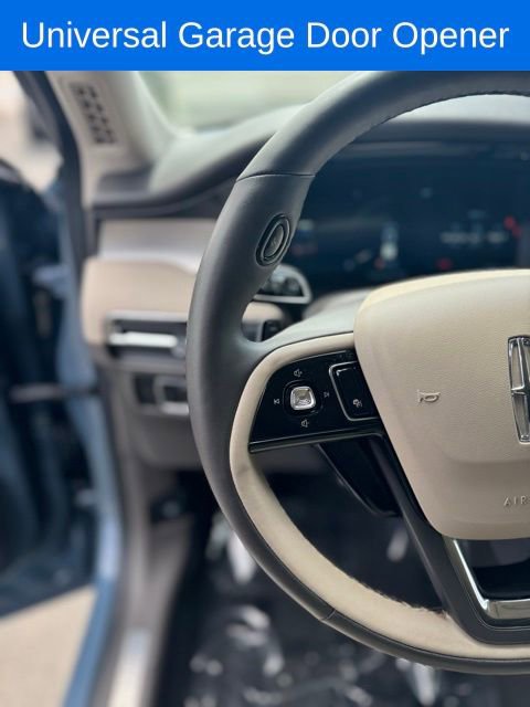 Used 2023 Lincoln Corsair AWD w/ Equipment Group 101A image 18