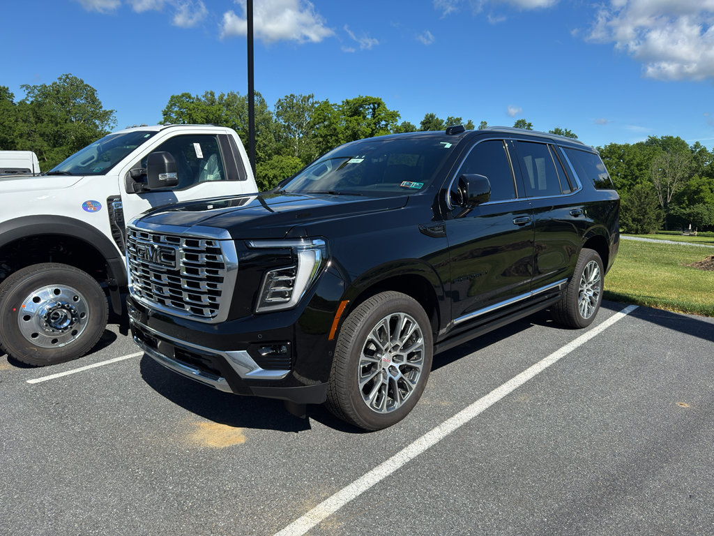 Used 2025 GMC Yukon Denali w/ Denali Reserve Package AWD/4WD image 4
