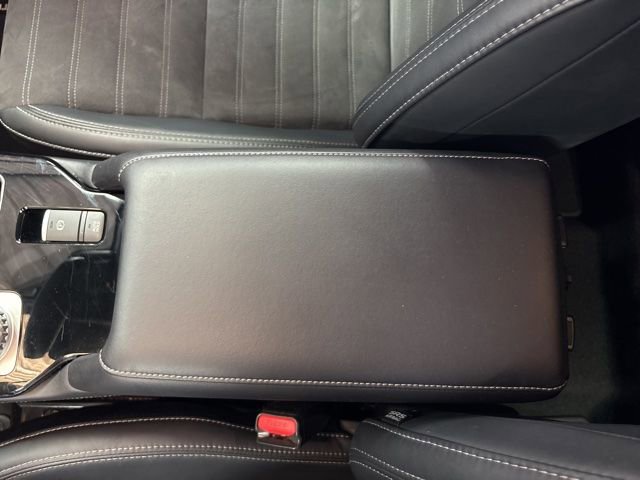 Used 2025 Mitsubishi Outlander SE FWD image 11