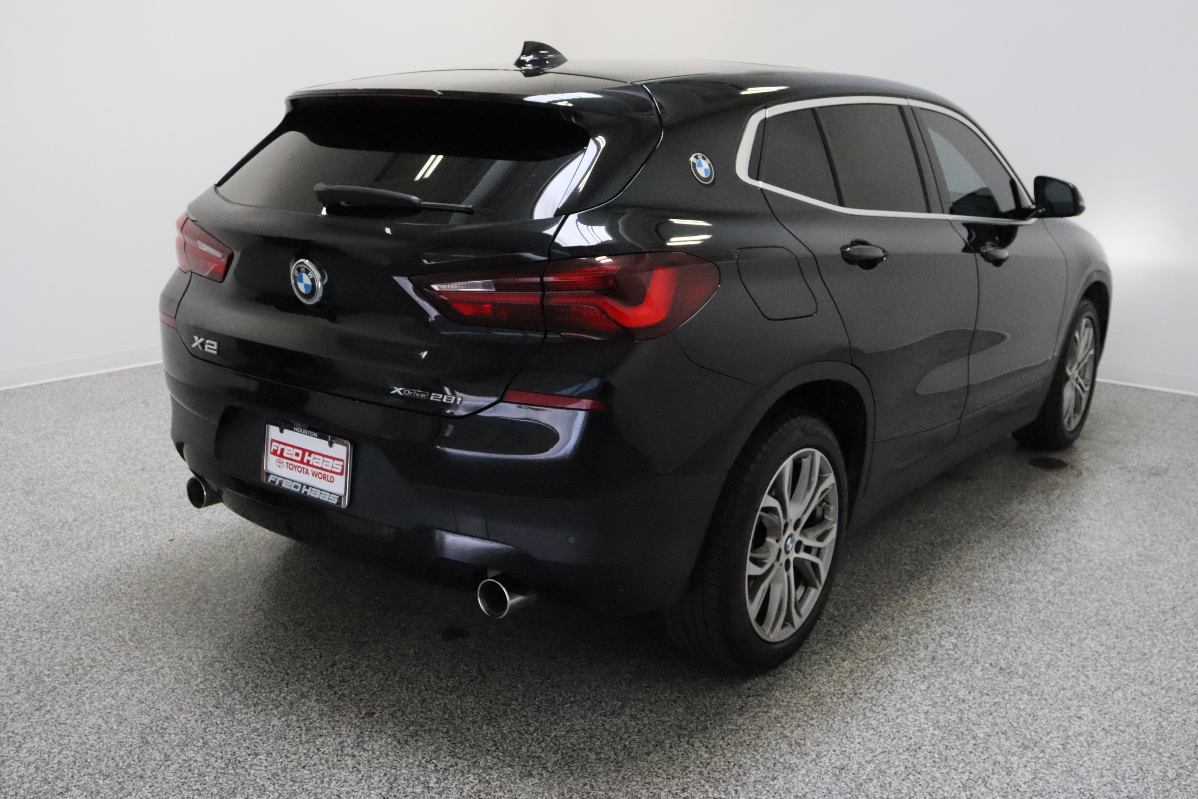 Used 2022 BMW X2 xDrive28i w/ Convenience Package AWD/4WD image 7