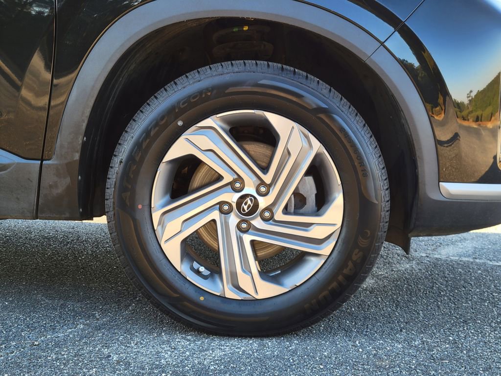 Used 2023 Hyundai Santa Fe SEL image 11