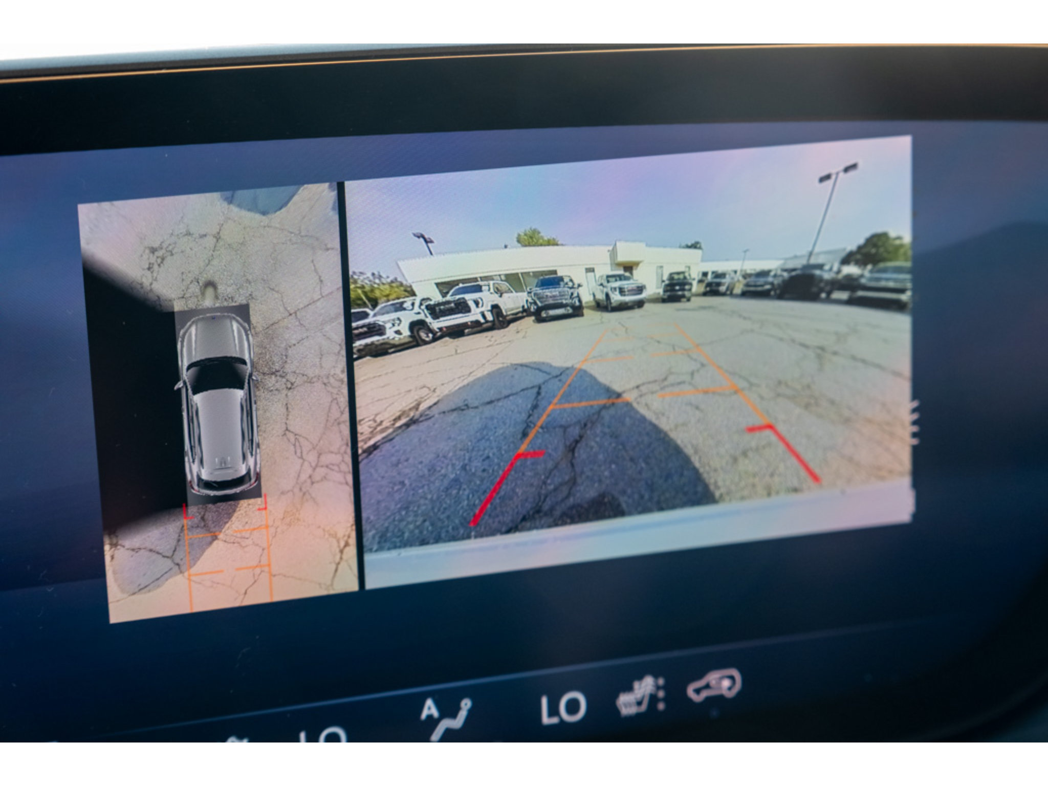 Used 2024 Buick Envision Preferred AWD/4WD image 24