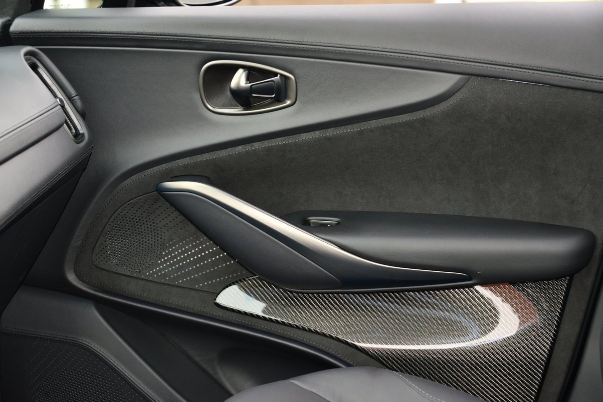 Used 2023 Aston Martin DBX 707 image 23