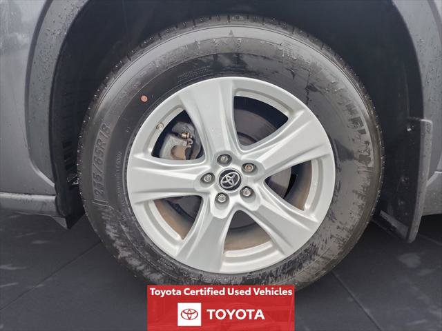 Certified 2024 Toyota Highlander LE AWD/4WD image 16