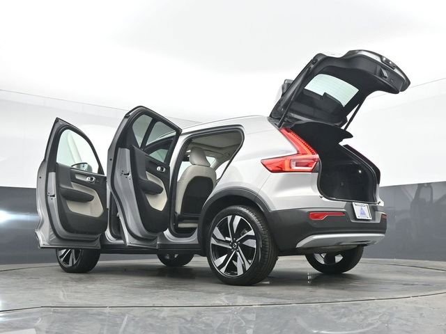 Used 2023 Volvo XC40 B5 Ultimate w/ Climate Package AWD/4WD image 57