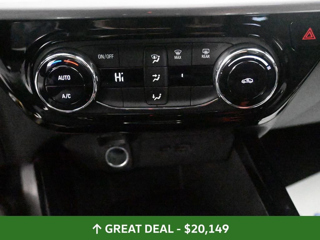 Used 2025 Chevrolet Trax LT image 33