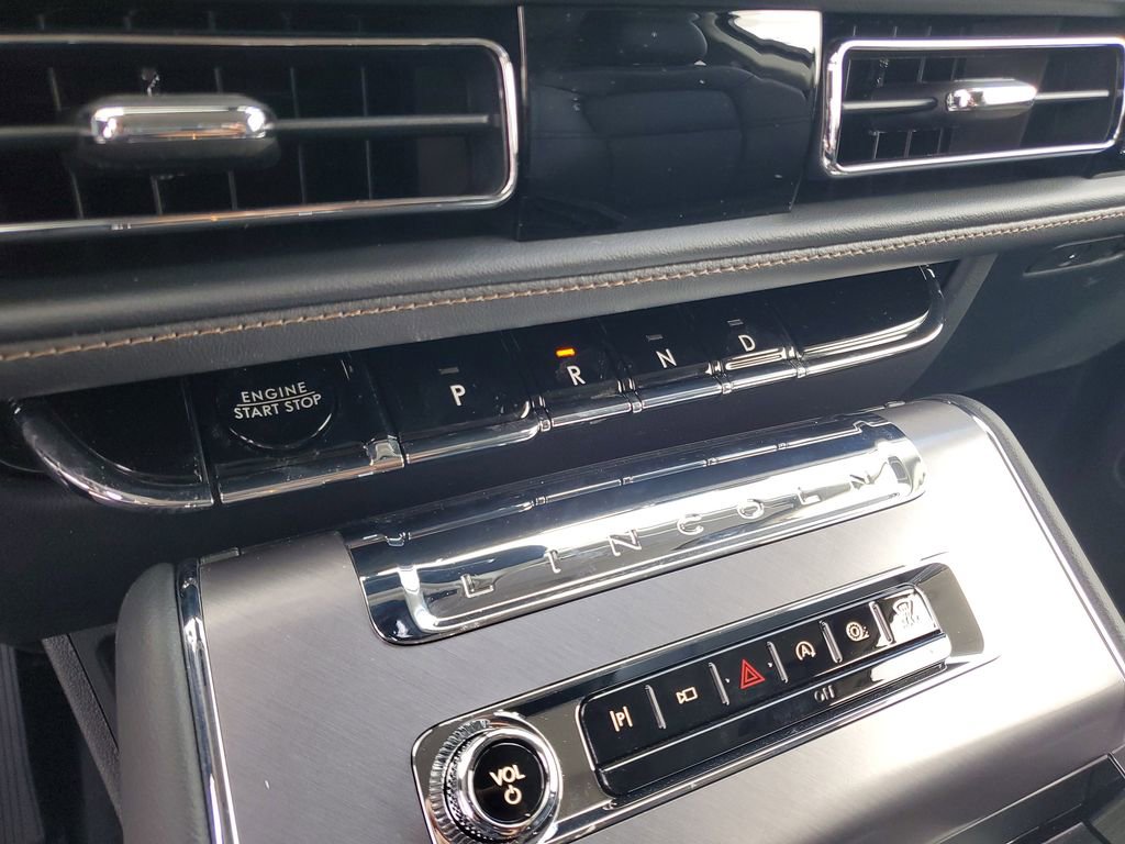 New 2026 Lincoln Aviator 2WD image 29