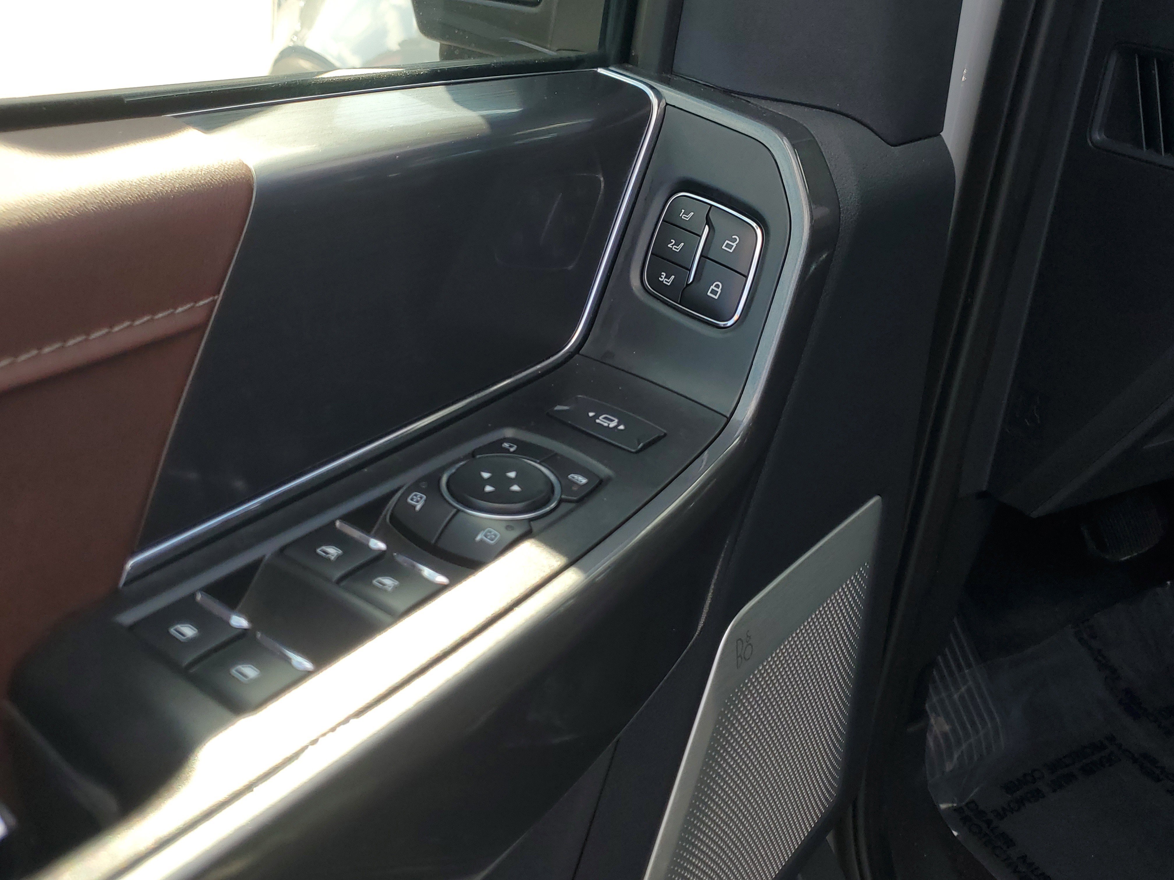 Used 2023 Ford F150 Lariat w/ Equipment Group 502A High image 19