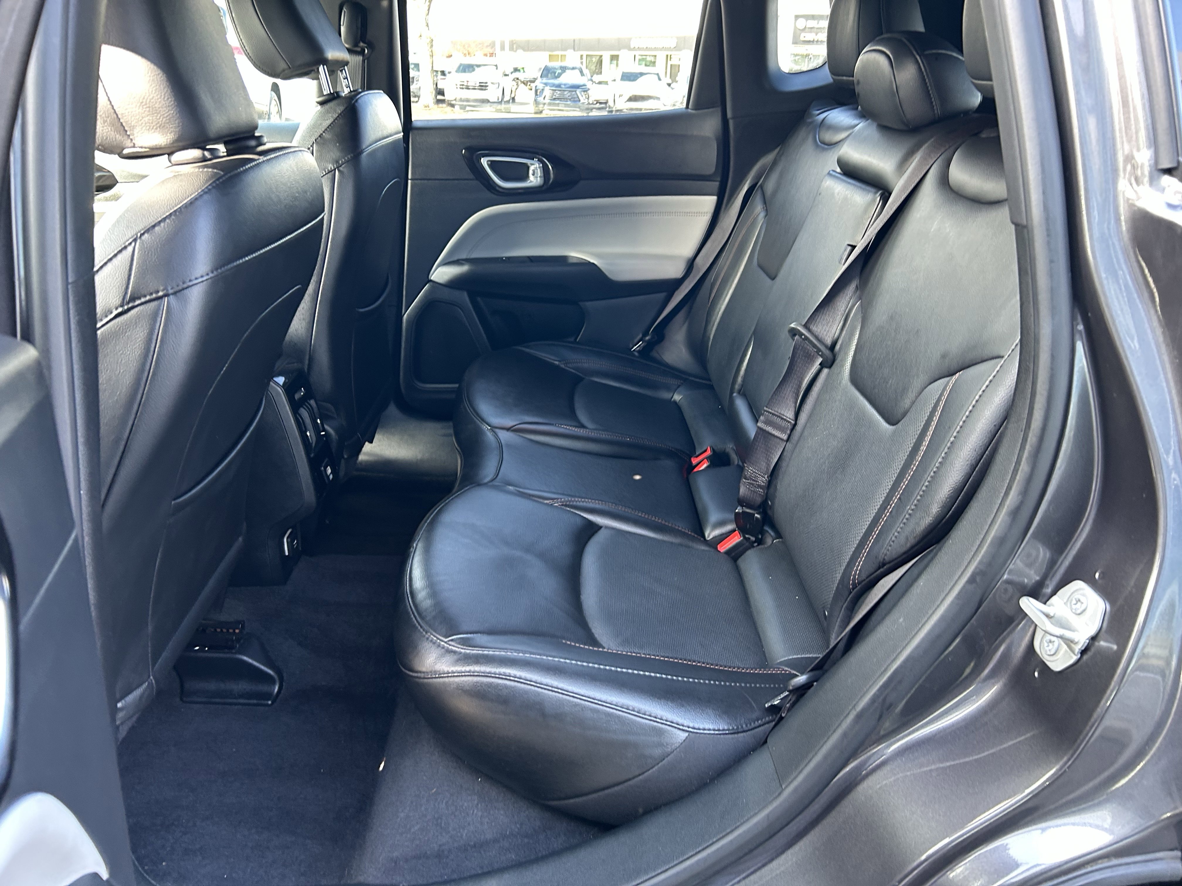 Used 2023 Jeep Compass Limited image 23