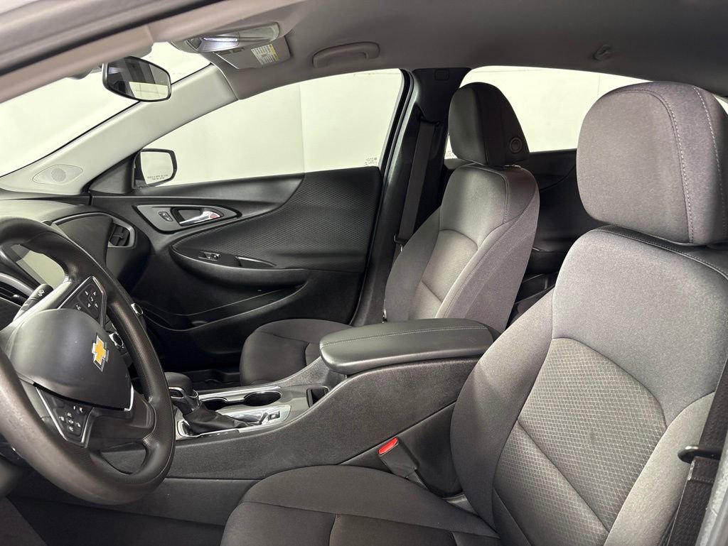 Used 2023 Chevrolet Malibu LT FWD image 30