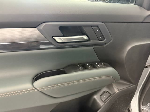 New 2026 GMC Terrain AT4 AWD/4WD image 17