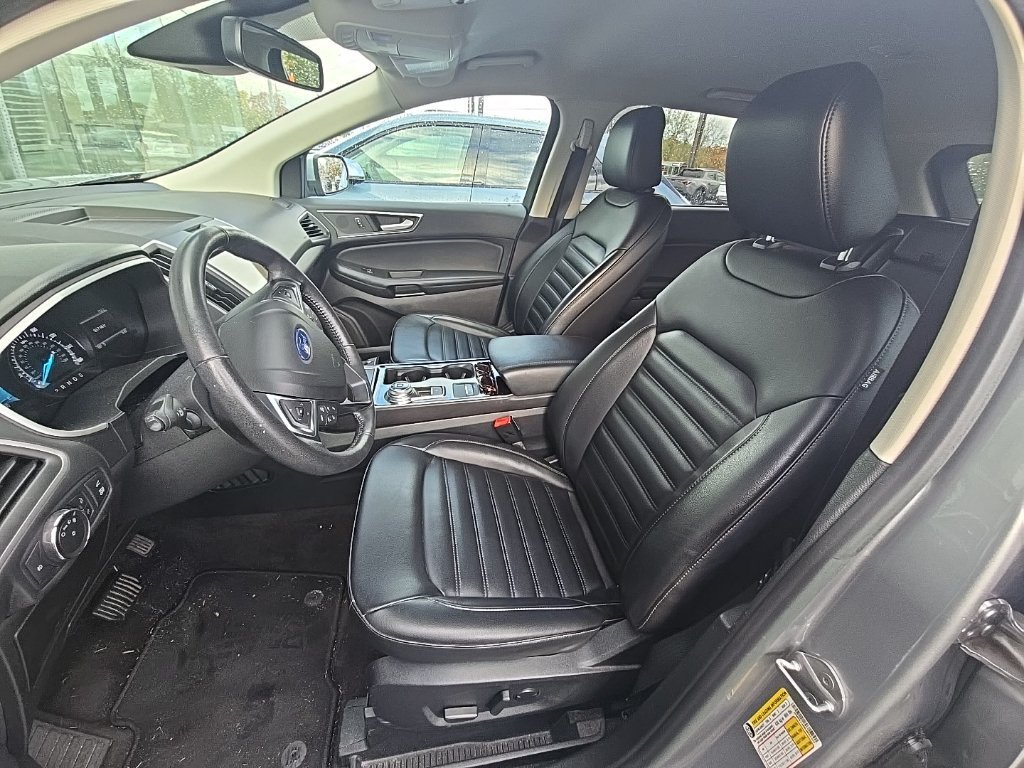 Used 2020 Ford Edge SEL w/ Convenience Package FWD image 7
