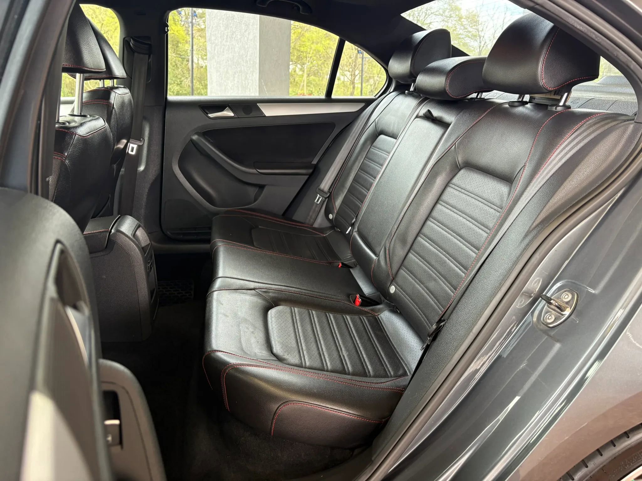 Used 2014 Volkswagen Jetta GLI FWD image 19