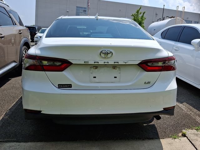 Used 2022 Toyota Camry LE FWD image 8