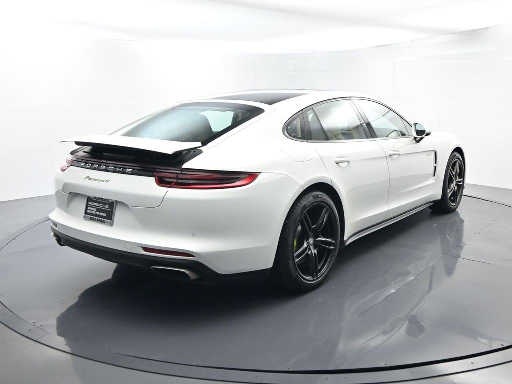 Used 2018 Porsche Panamera 4 image 14
