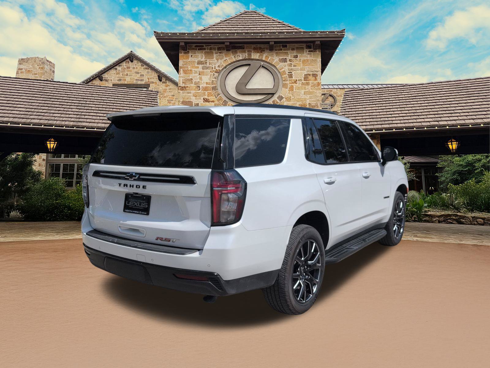 Used 2023 Chevrolet Tahoe RST w/ Luxury Package AWD/4WD image 2