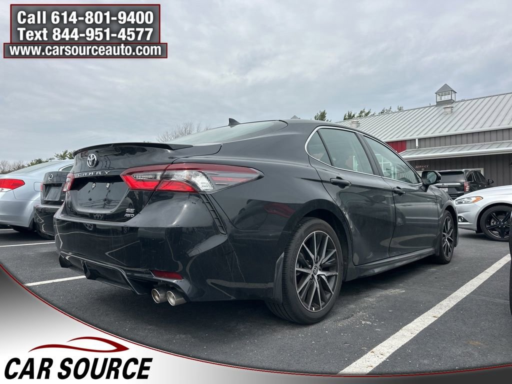 Used 2023 Toyota Camry SE w/ Cold Weather Package image 3