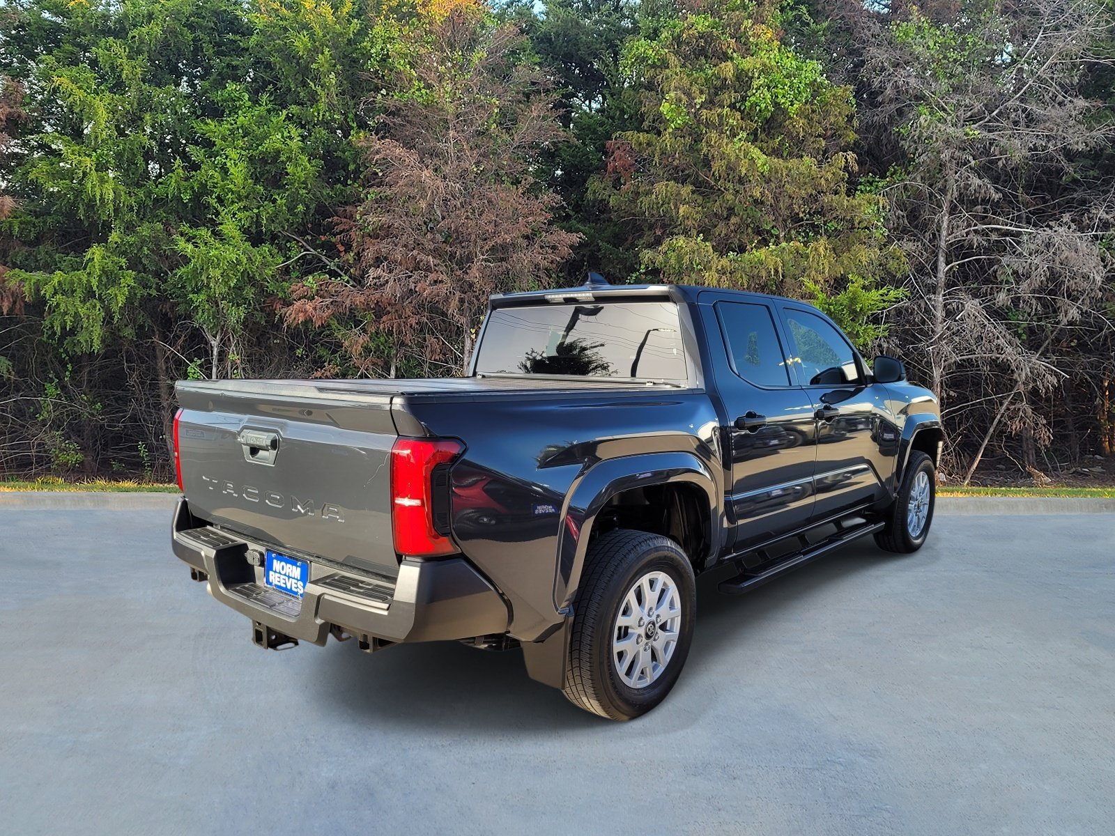 Used 2024 Toyota Tacoma SR RWD image 17