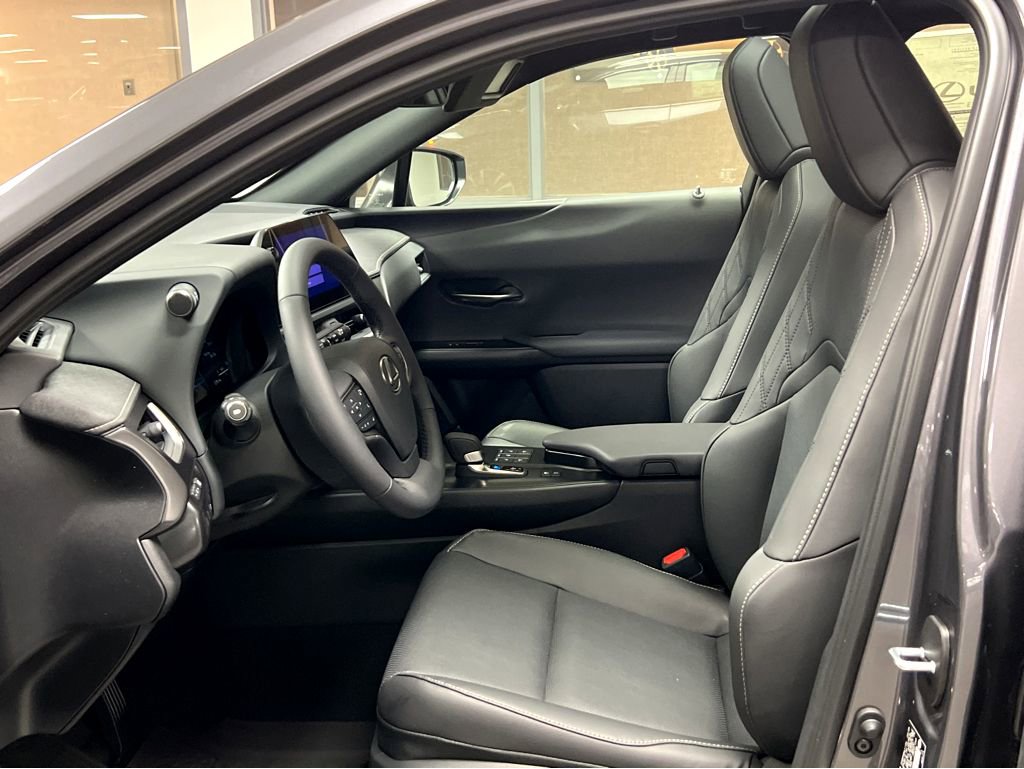 New 2026 Lexus UX 300h AWD image 9