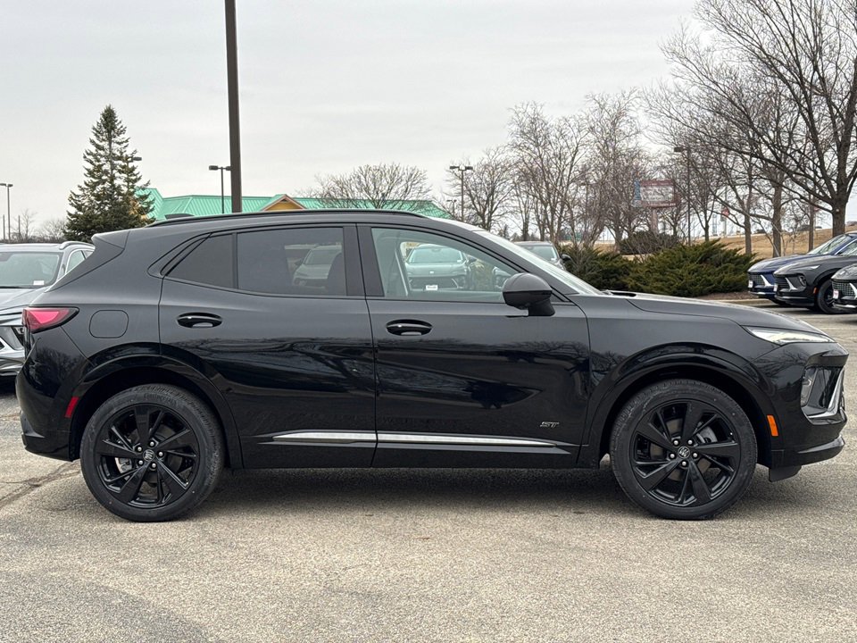 New 2025 Buick Envision Sport Touring image 9