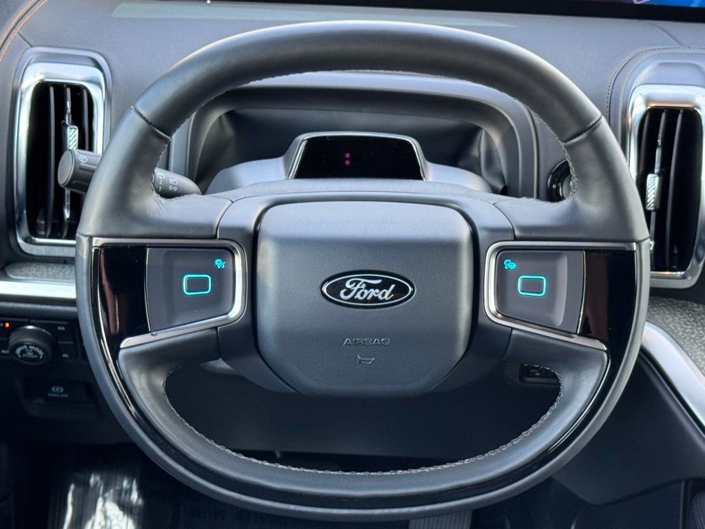 Used 2025 Ford Expedition Tremor image 8