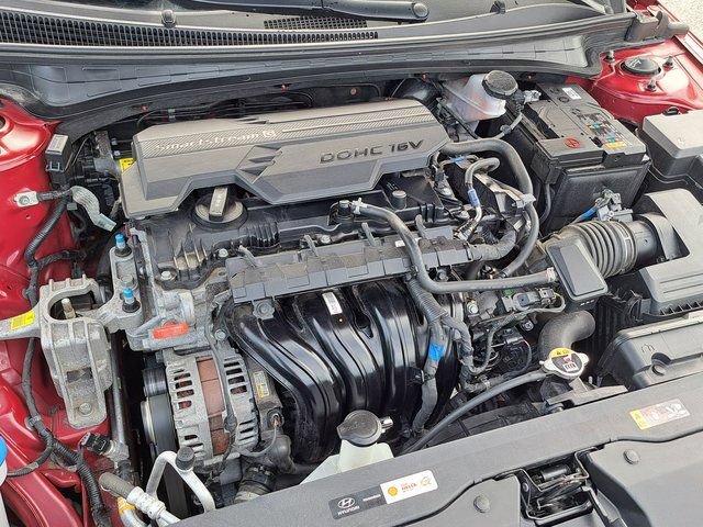 Used 2024 Hyundai Elantra SEL FWD image 26