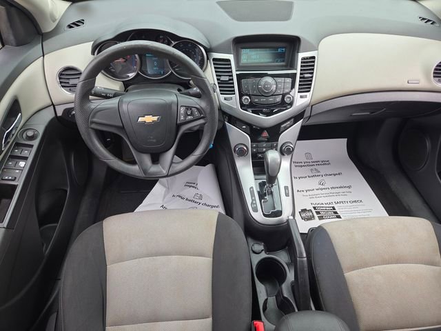 Used 2016 Chevrolet Cruze LS FWD image 8