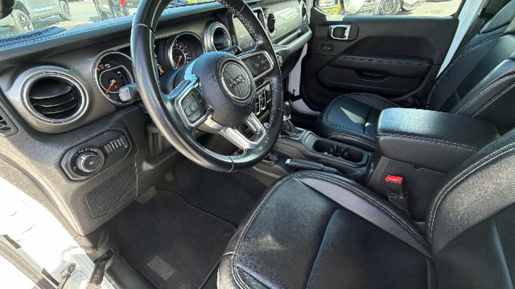 Used 2020 Jeep Wrangler Unlimited Sahara AWD/4WD image 10