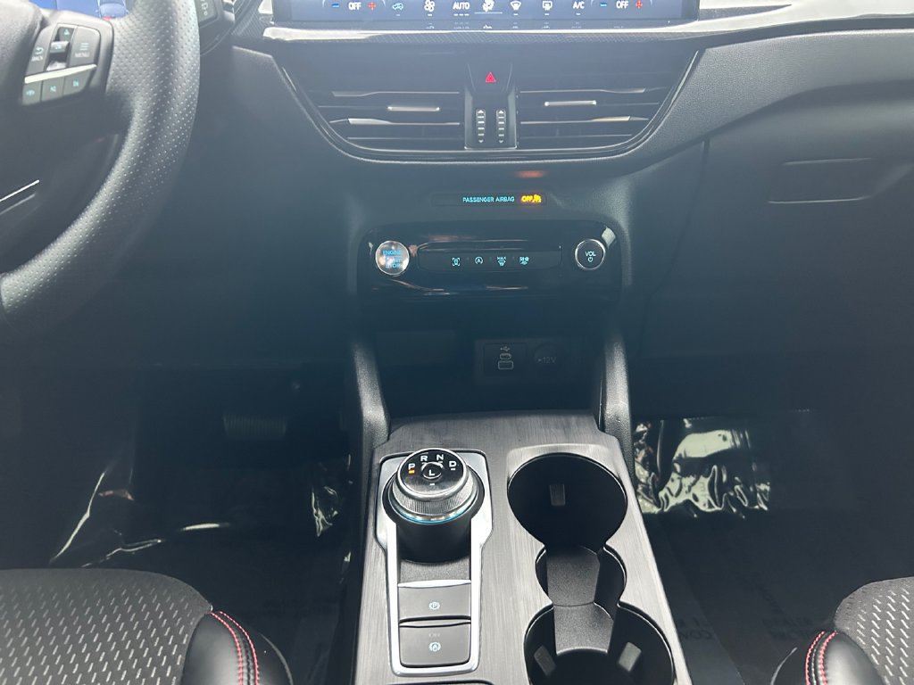 Used 2025 Ford Escape ST-Line w/ Tech Pack #1 FWD image 11
