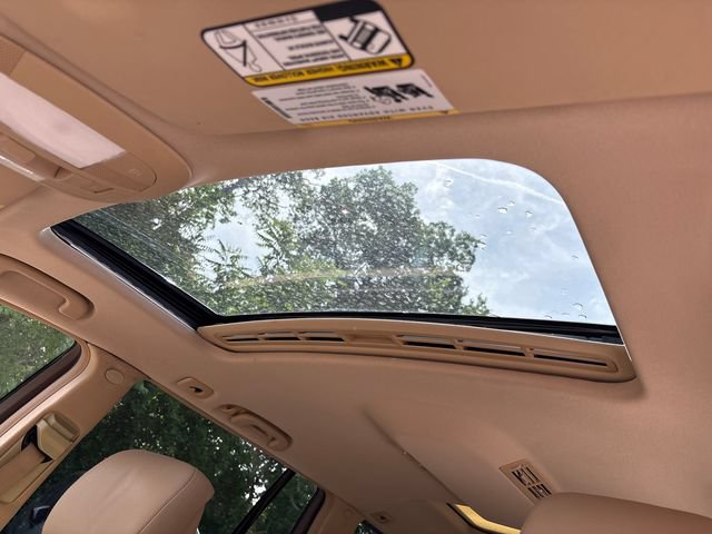 Used 2012 Mercedes-Benz GL 550 4MATIC image 36