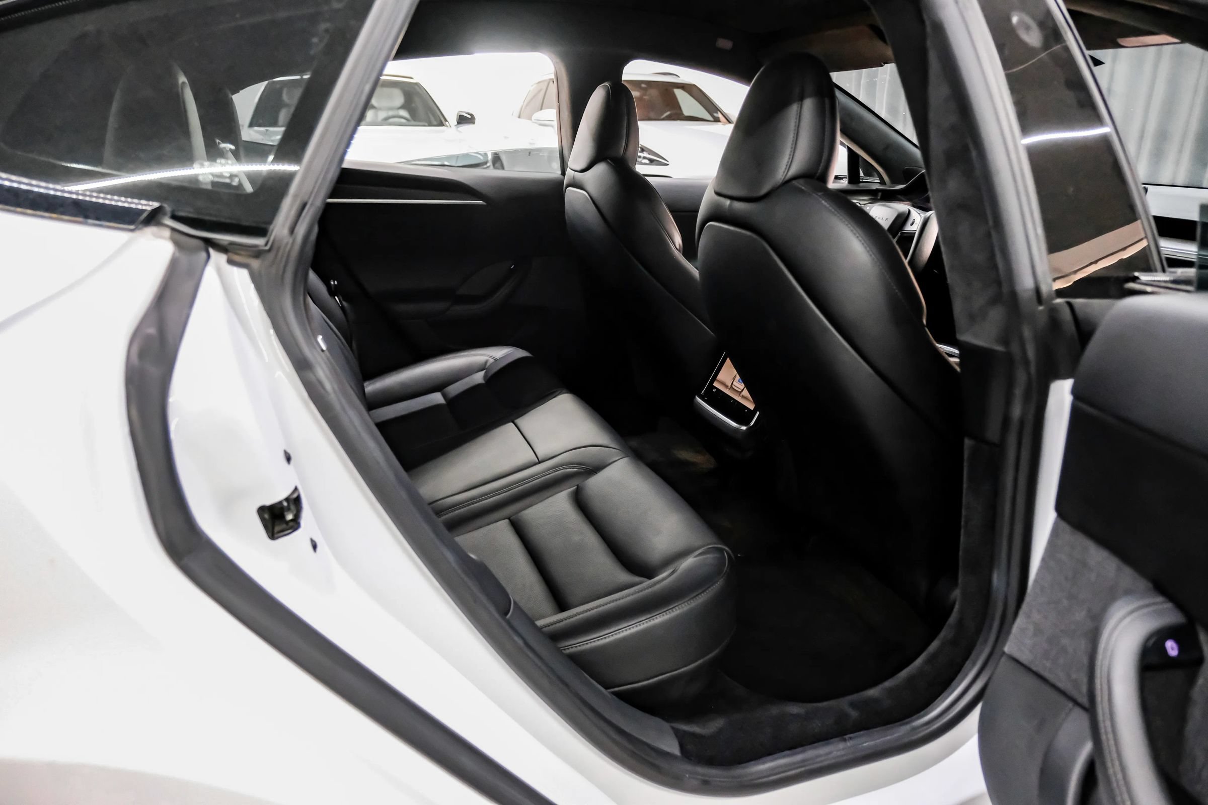 Used 2022 Tesla Model S AWD/4WD image 42
