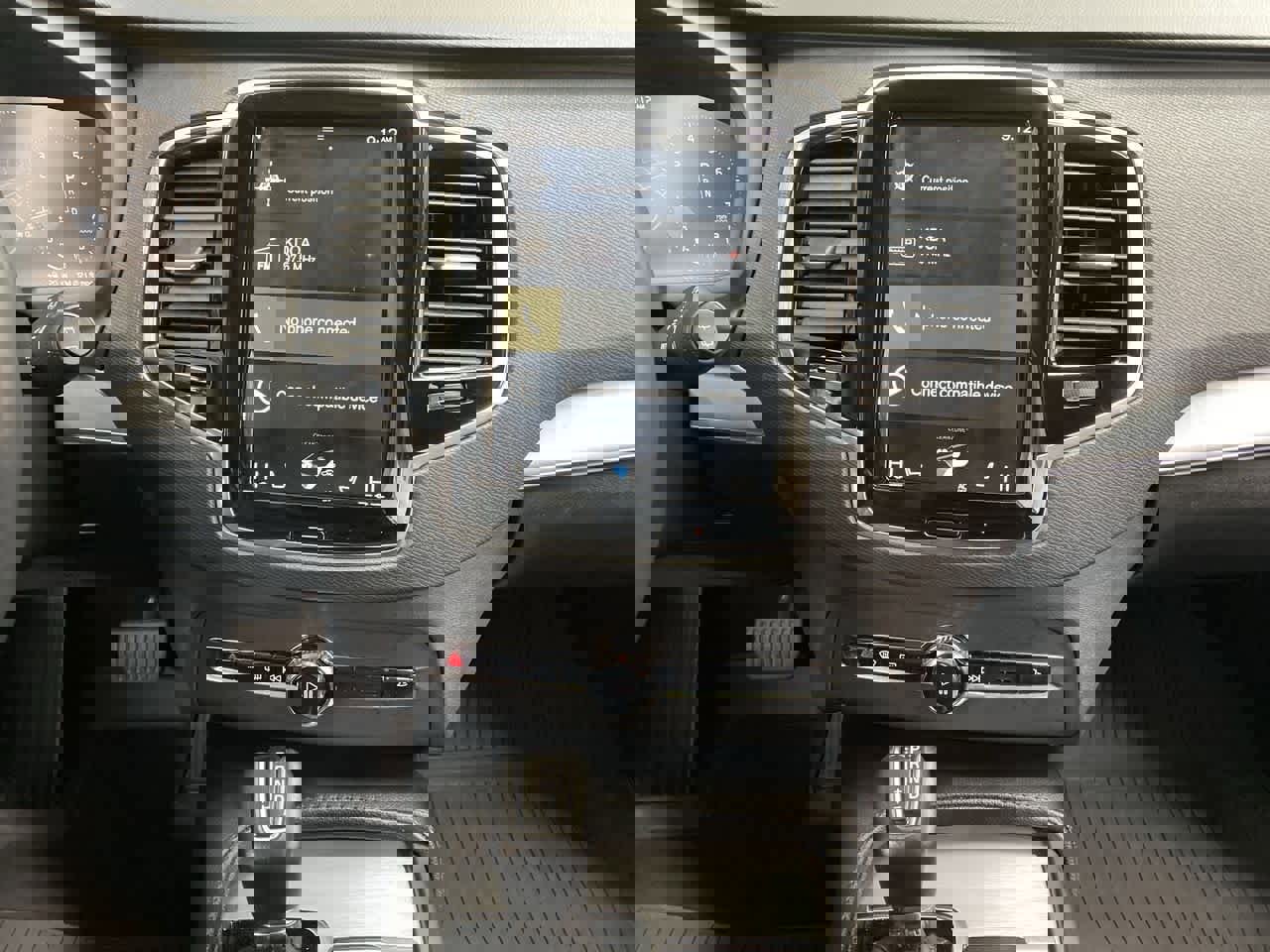 Used 2022 Volvo XC90 T5 Momentum image 26