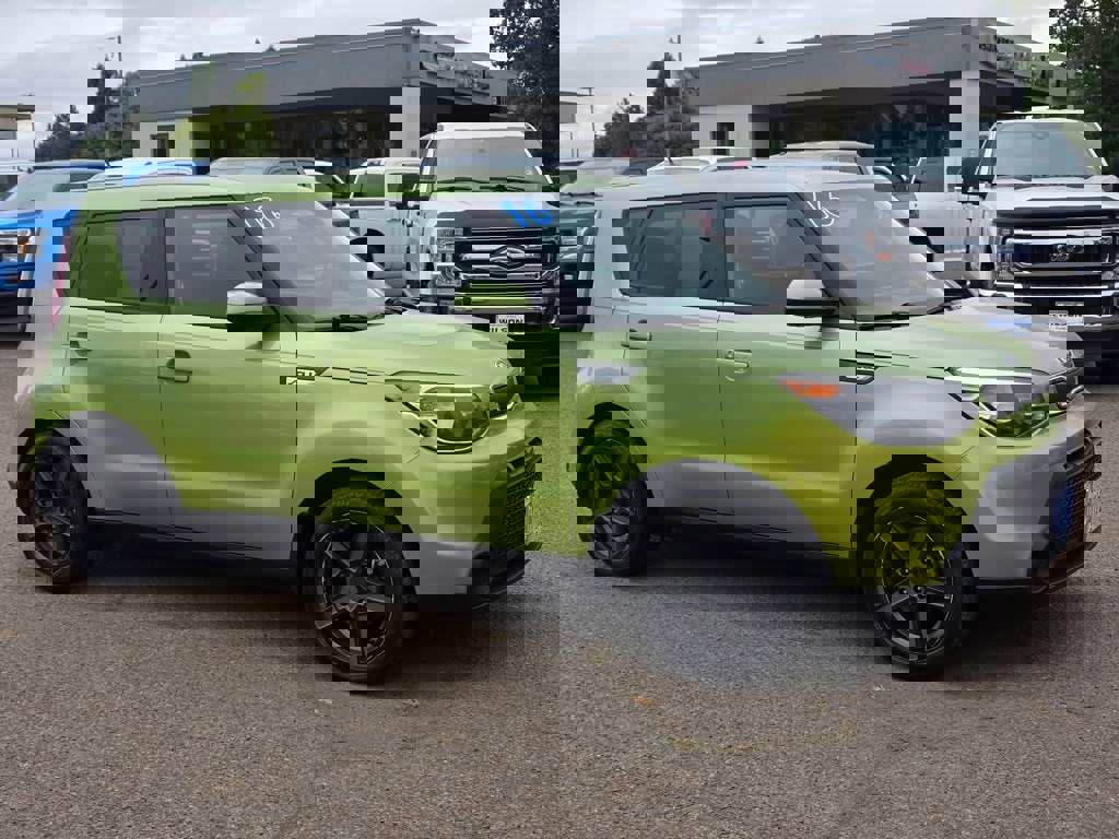 Used 2016 Kia Soul image 2