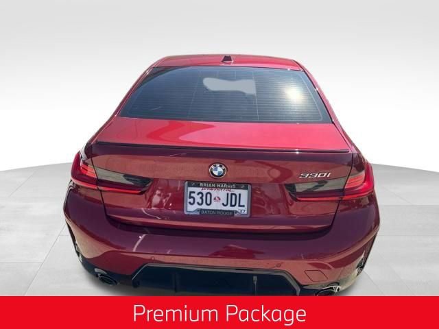 Used 2025 BMW 330i Sedan w/ M Sport Package image 11