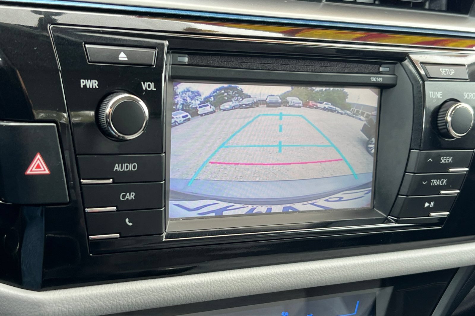 Used 2015 Toyota Corolla LE FWD image 18