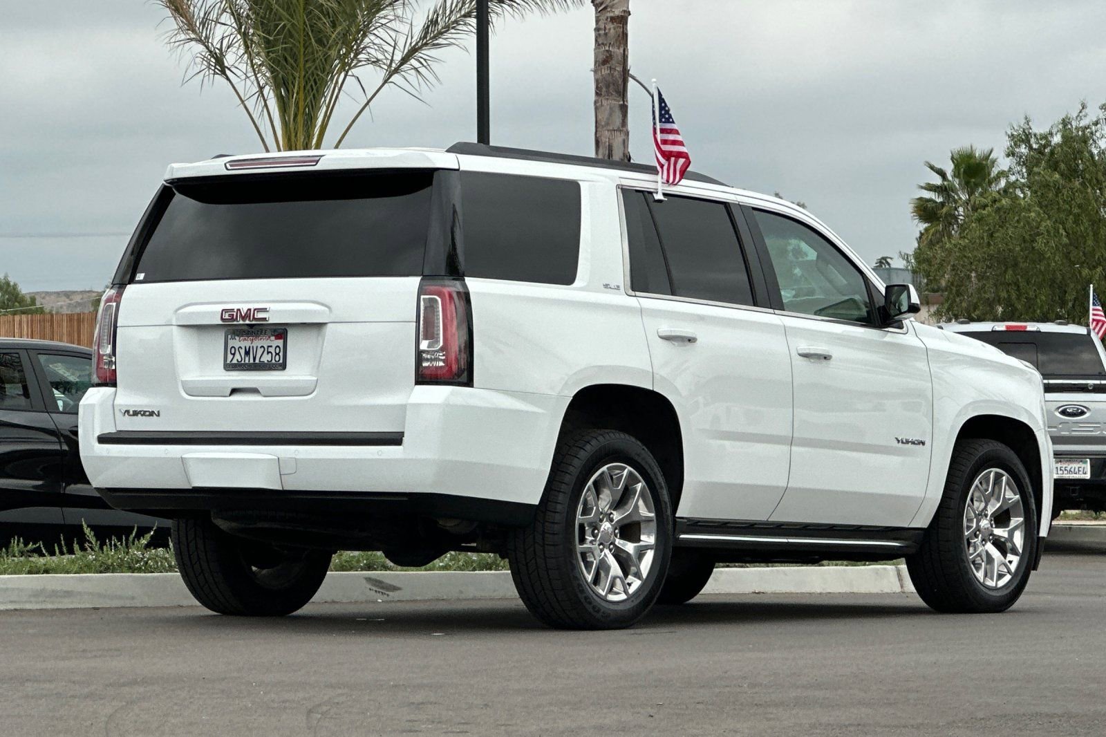 Used 2015 GMC Yukon SLE w/ Convenience Package image 4