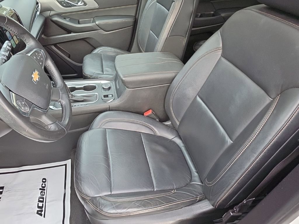 Used 2018 Chevrolet Traverse LT image 25