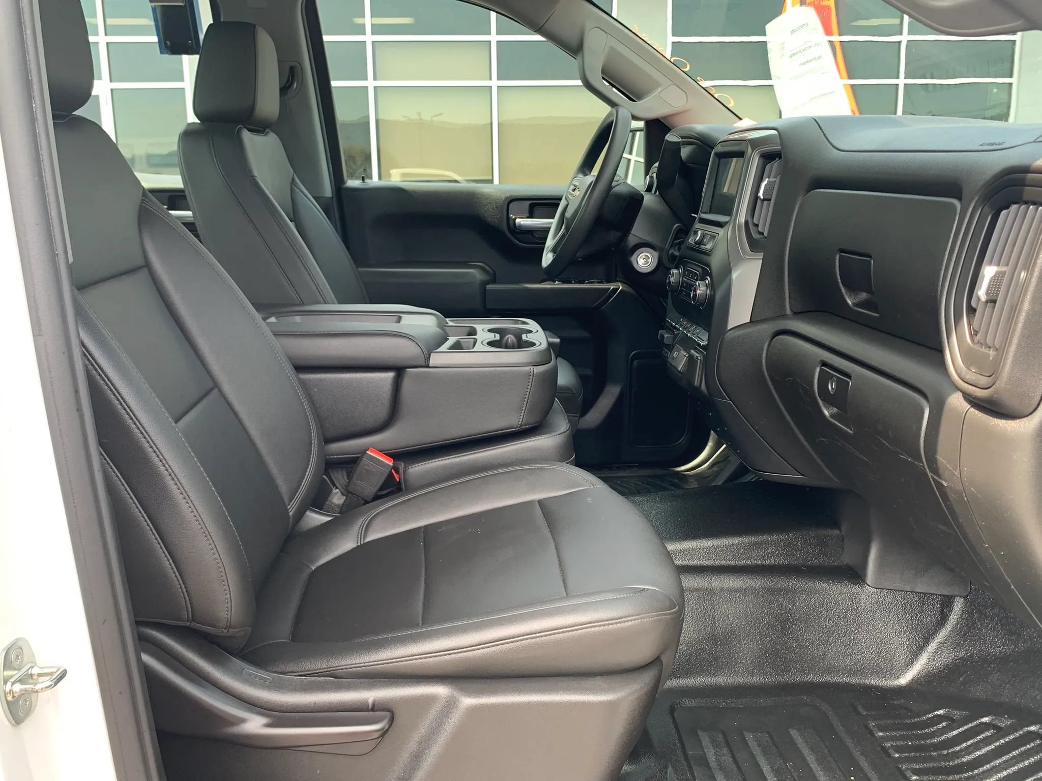 Used 2020 Chevrolet Silverado 1500 W/T w/ WT Safety Package AWD/4WD image 23